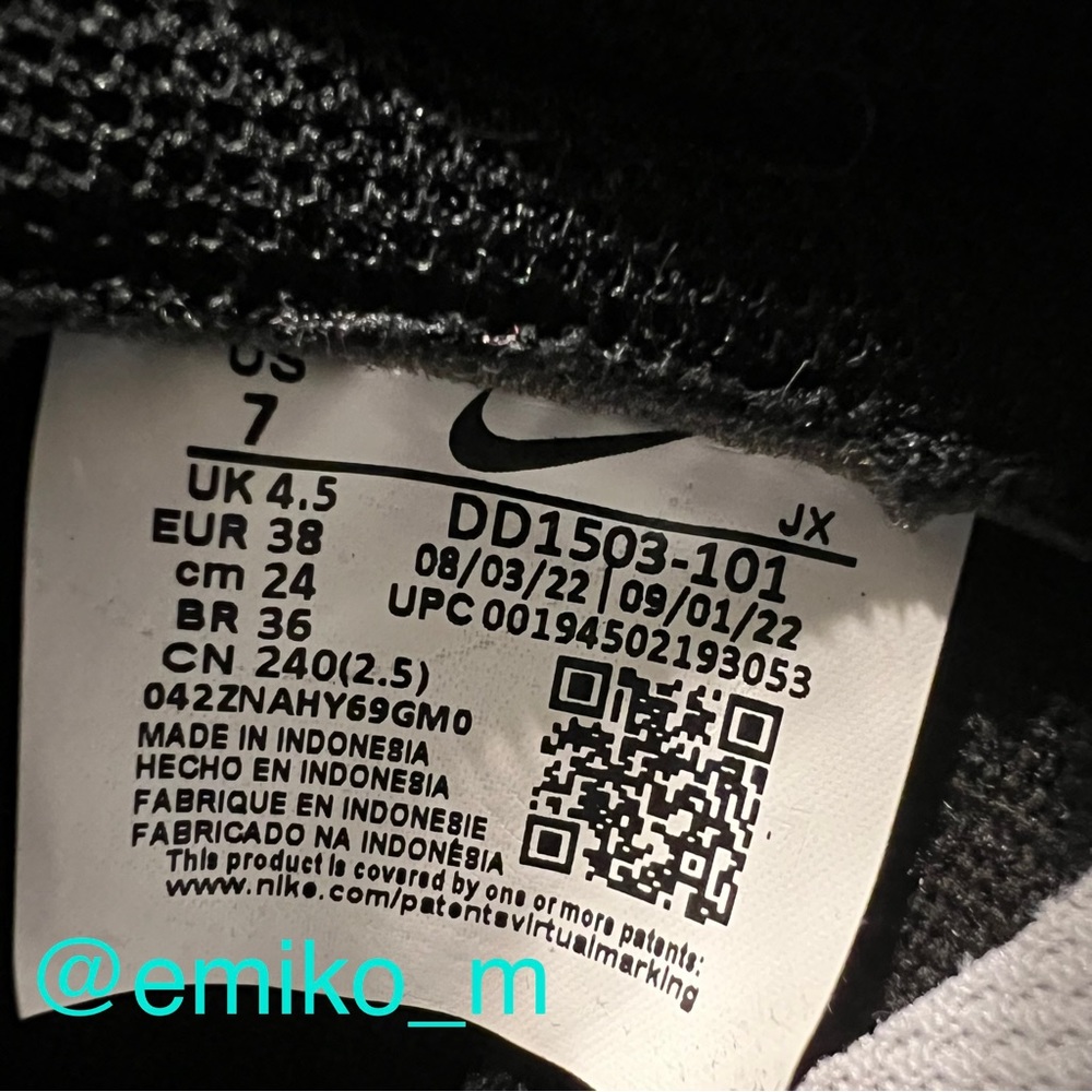 Nike Dunk Low, black and white, Panda, women’s size 7 - Picture 9 of 9